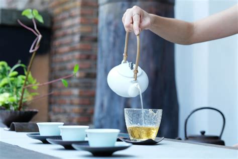 what kind of tea gives you energy? how does the temperature affect your tea?